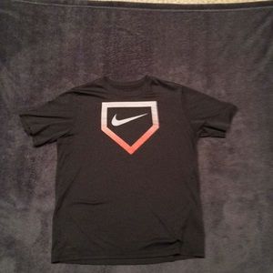 Grey Short sleeve Nike shirt